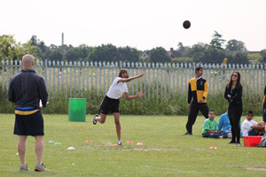  Girls discus