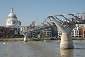  The Millenium Bridge & St Pauls