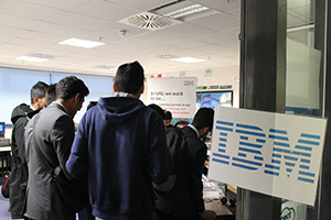  IBM meet students