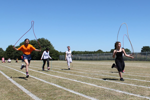  A close skipping race