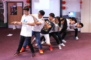  Chinese students dancing