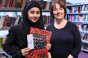  Ramisa with Carol Wakefielsd, her prize and her bookmark