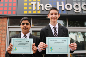  Karan and Deiv with their awards