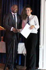  Lara Hassan receiving her award