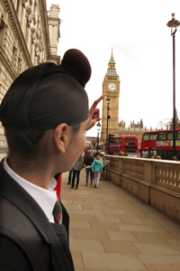  Student points out Big Ben