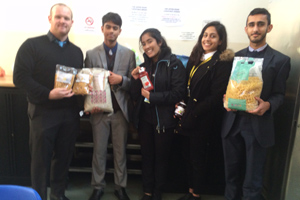  Teachers & Students delivering Food to the Upper Room